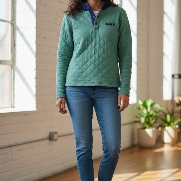 crown & ivy Jackets & Blazers - Crown & Ivy Green Quilted Pullover